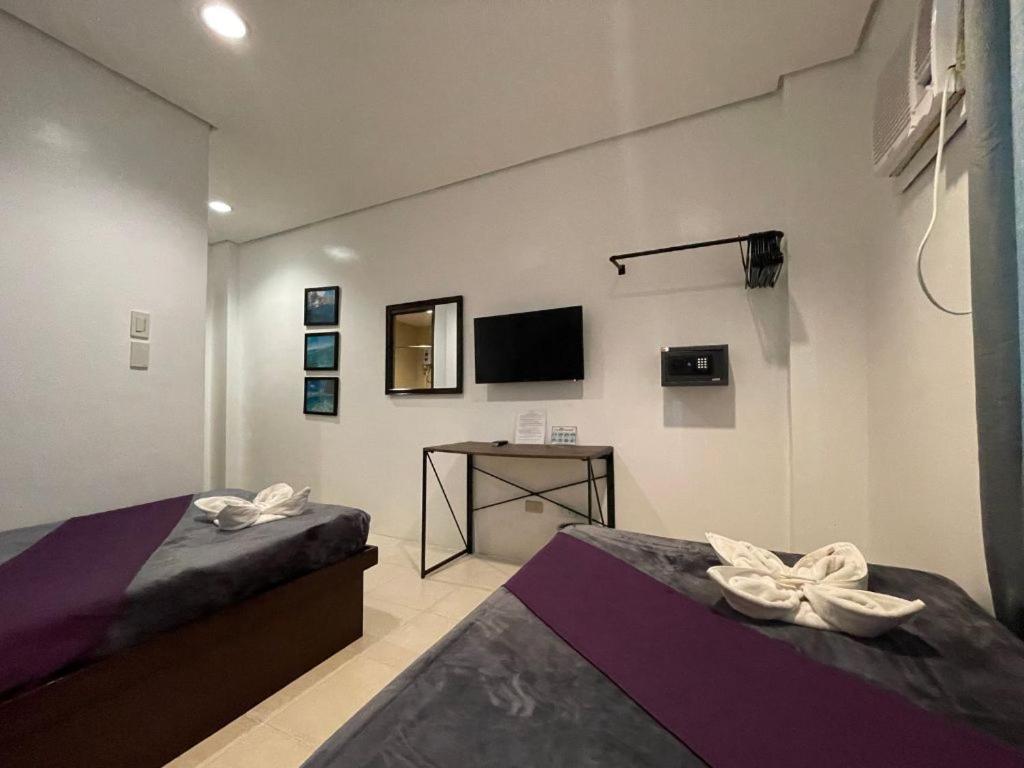 โครอนอีโค่ลอดจ์ Hotel โกรอน ภายนอก รูปภาพ