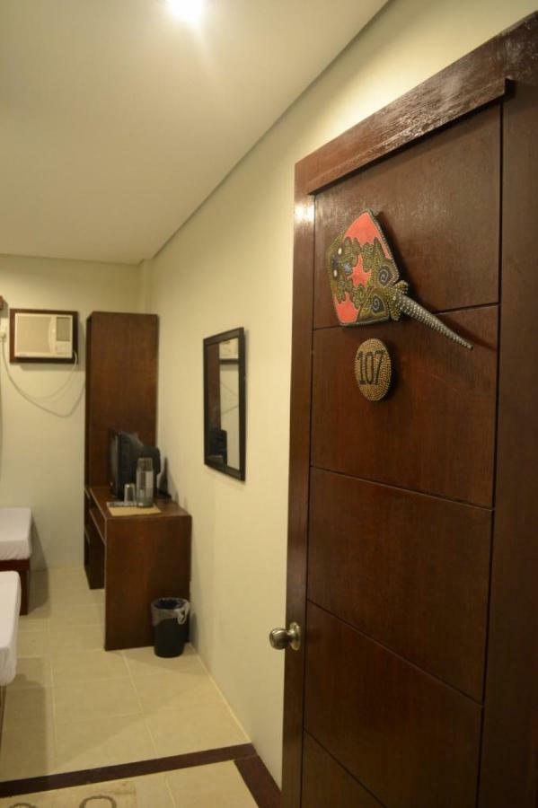 โครอนอีโค่ลอดจ์ Hotel โกรอน ภายนอก รูปภาพ